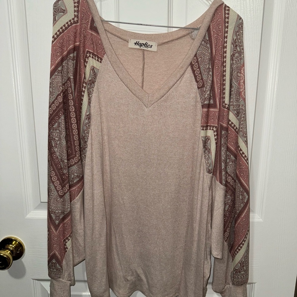 Cream V-neck Long Sleeve Relaxed Blouse